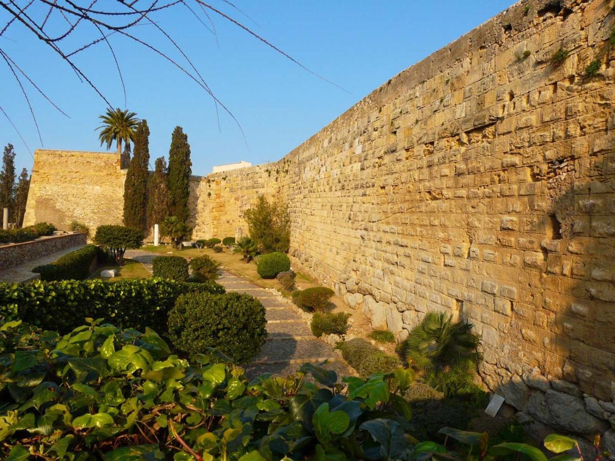 Petra Apartments -Old City With Terrace And Barbecue- Tarragona Bagian luar foto