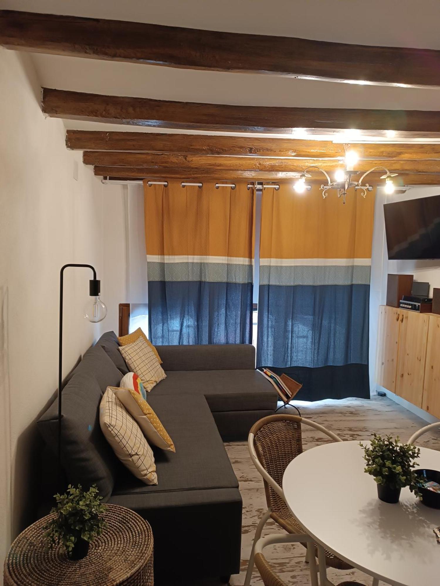 Petra Apartments -Old City With Terrace And Barbecue- Tarragona Bagian luar foto