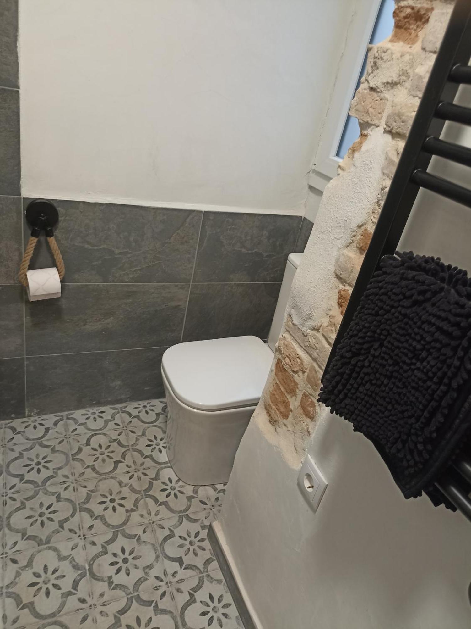 Petra Apartments -Old City With Terrace And Barbecue- Tarragona Bagian luar foto